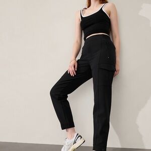 Athleta | Black Endless Cargo Pant Excellent Condition